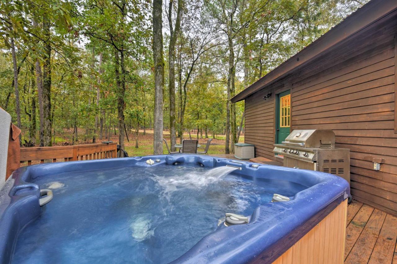Hochatown Hideaway With Hot Tub, Grill And Fire Pit! Vila Stephens Gap Exterior foto