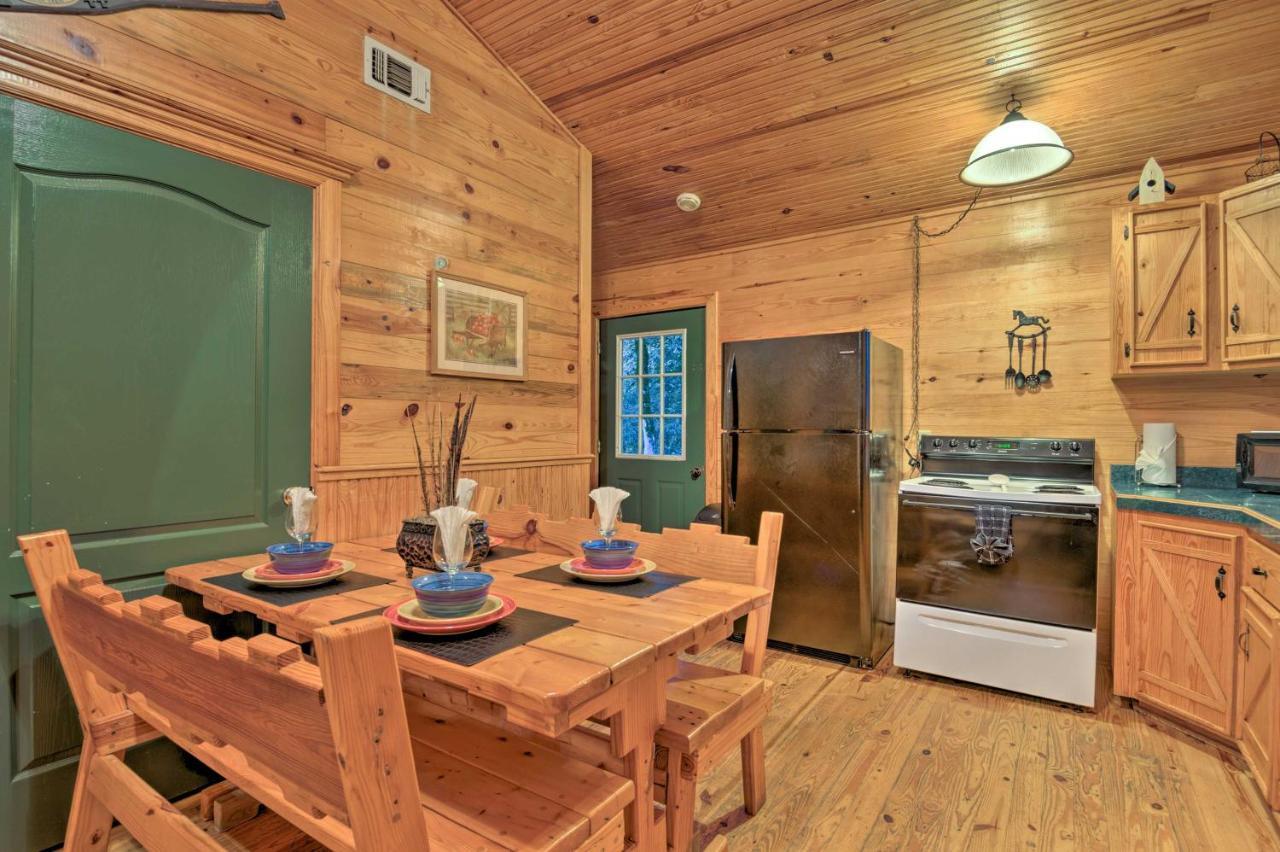 Hochatown Hideaway With Hot Tub, Grill And Fire Pit! Vila Stephens Gap Exterior foto